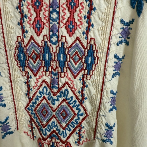 Johnny Was Cap Sleeve V-Neck Knit Top Blue Red Floral & Tribal Embroidery Size L - Picture 5 of 13